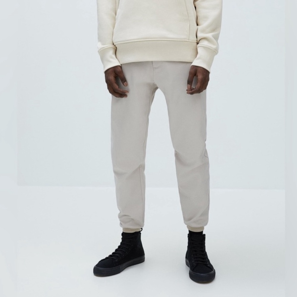 NWOT Zara Jogger Comfort Stretch, Beige/Tan, Size Medium